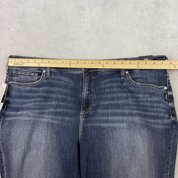 Silver Jeans Elyse Curvy Fit Mid‑Rise Capri 22W/23L Indigo NWT - Picture 6 of 15